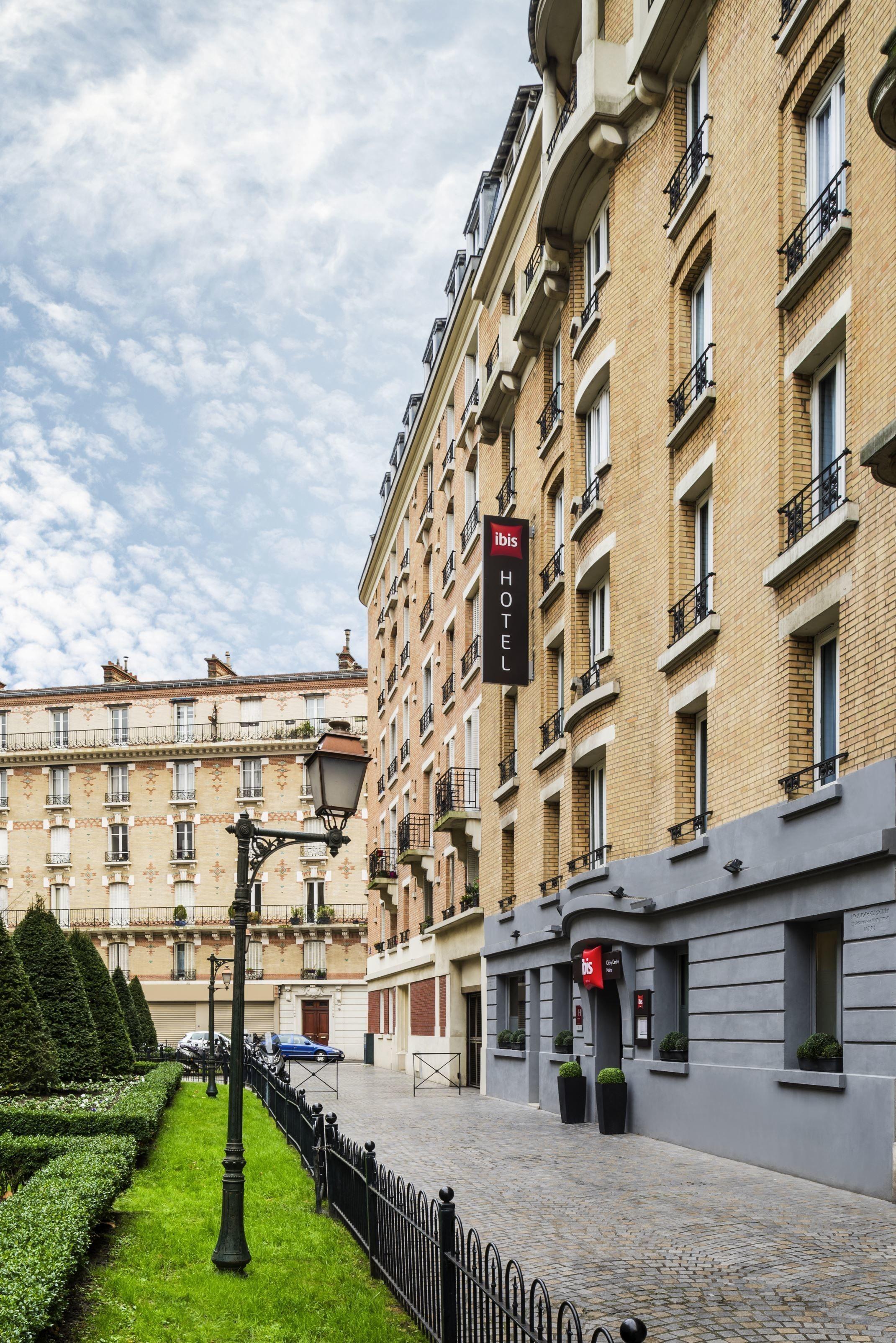 Ibis Clichy Centre Mairie Hotel Exterior photo